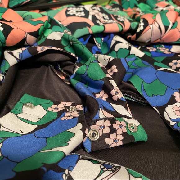 NWT Zara Double Tie Front Floral Bodysuit Plunge Neckline Size Small - Picture 8 of 9